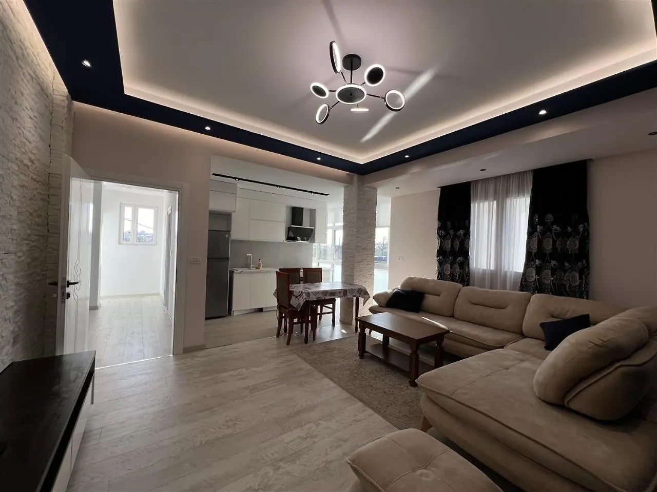 Lila Dreamhouse Vila Kamez Albânia